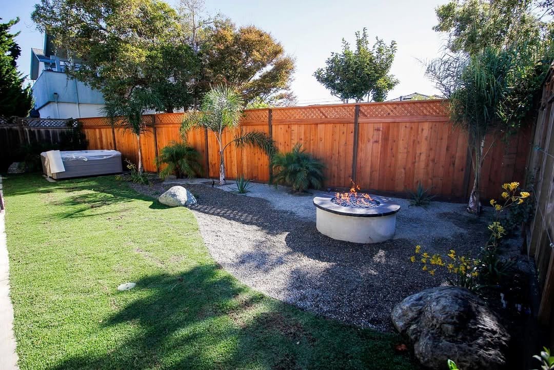 Fire bowl with lava rocks