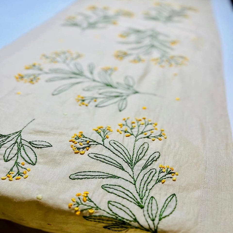 Table runners with tattoo-style plant designs