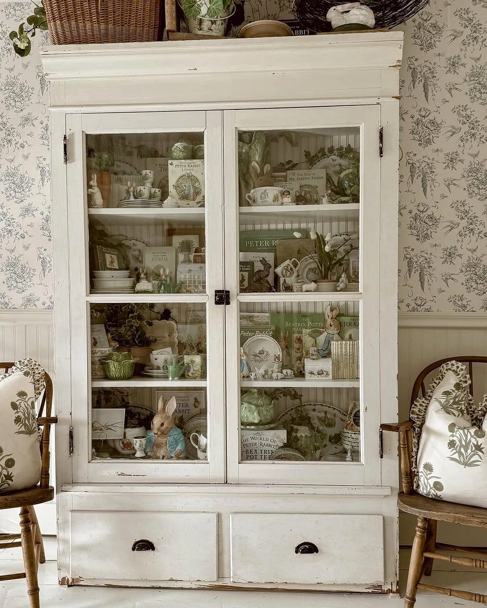 hutch with hanging planters