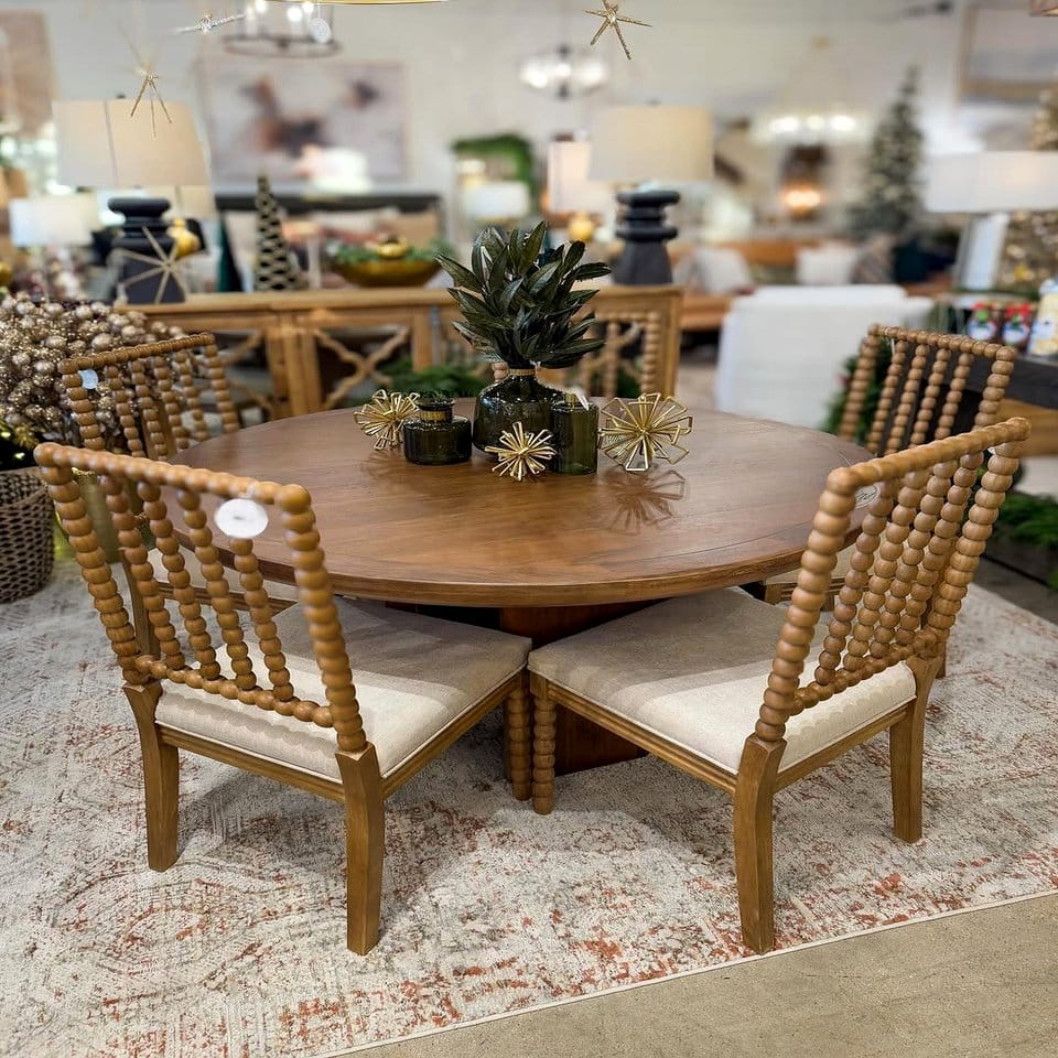 Dining table centerpiece with Siberian Fur and moss