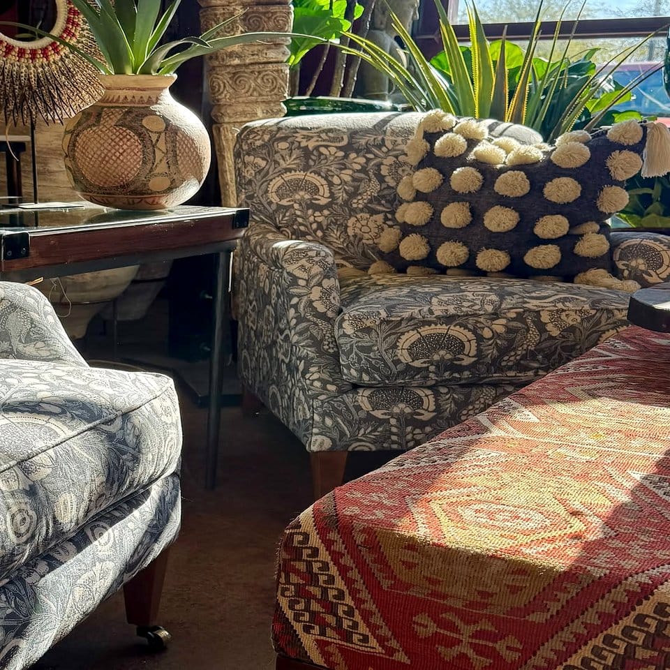 Kilim Patterned Metal Plant Stand
