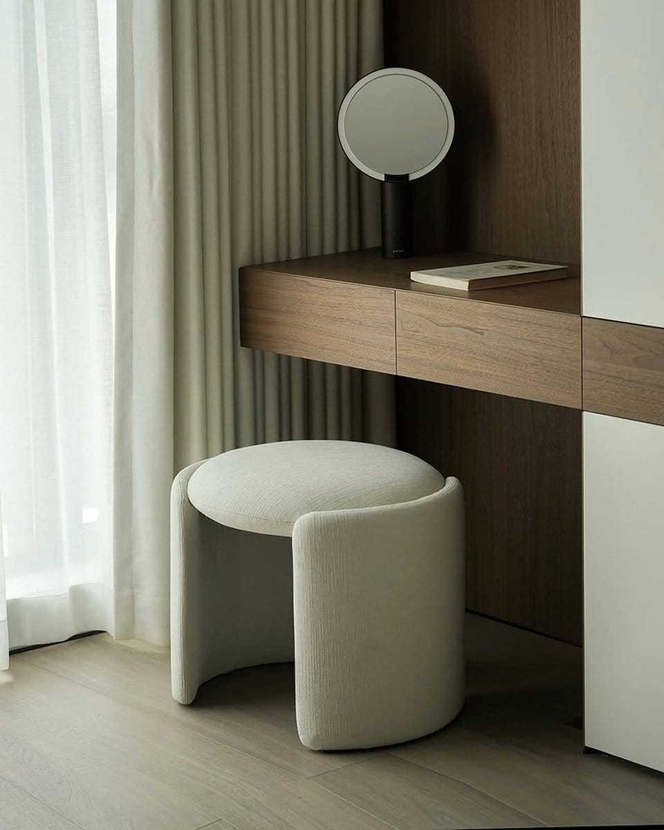 Elegant minimalist headboard in a bedroom