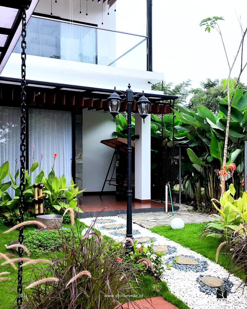 Tranquil zen garden patio with minimalist features