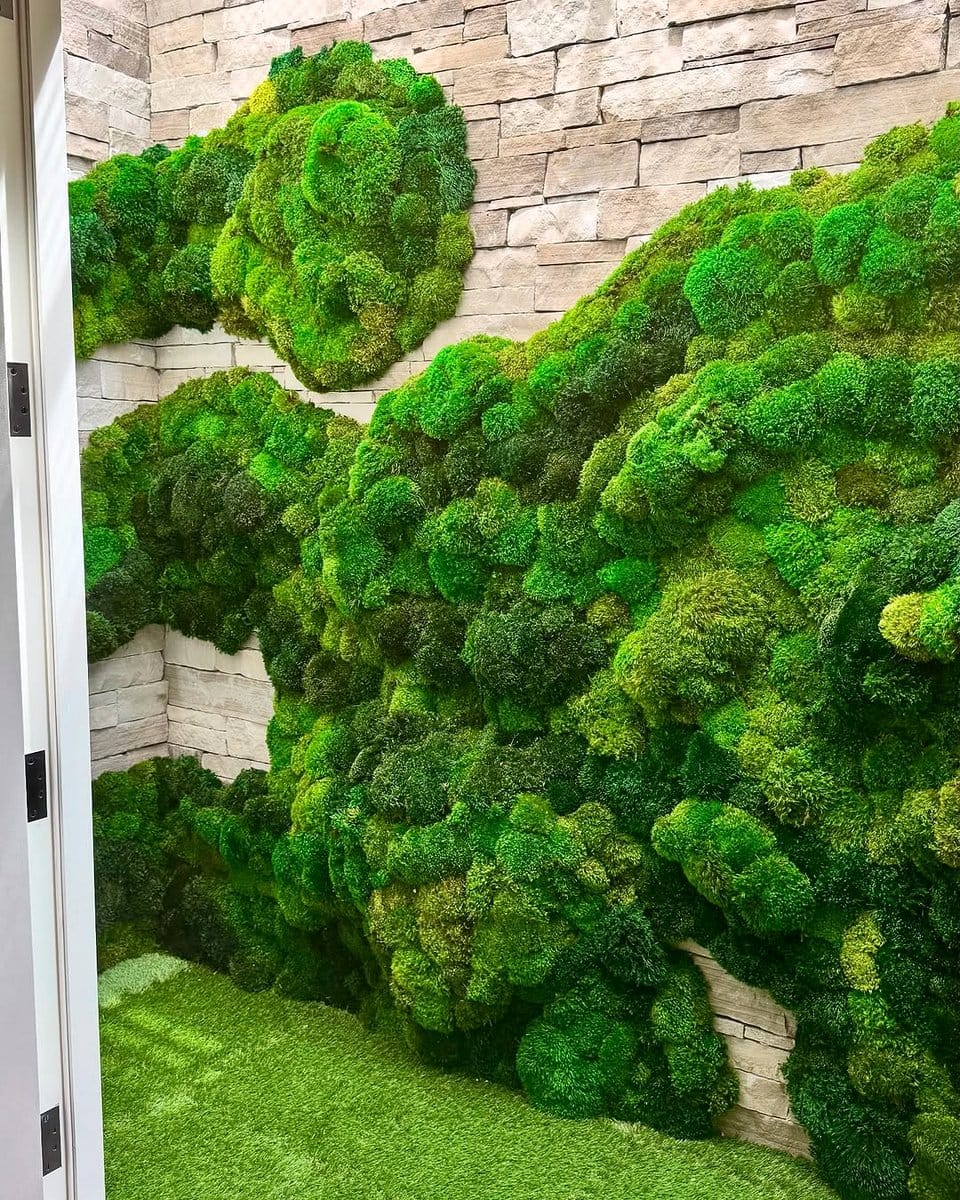 zen room with moss wall