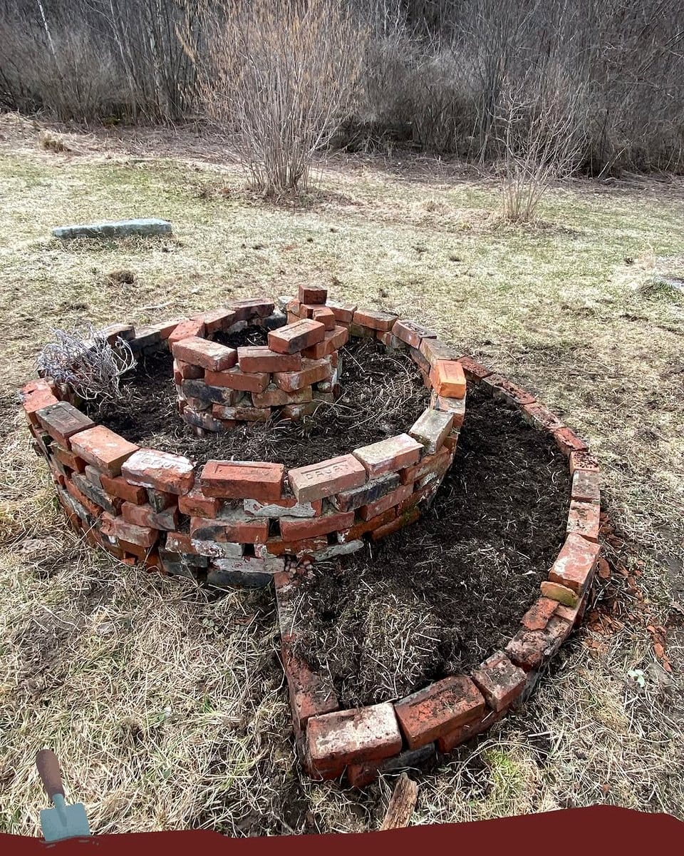 metal frame herb spiral