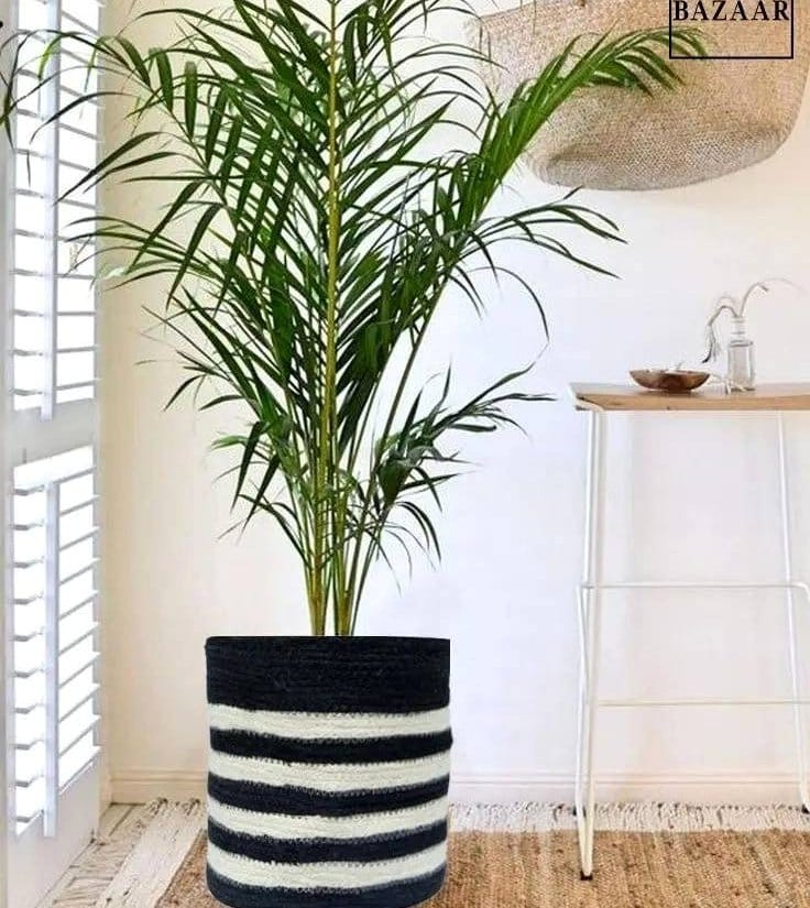 Jute matting under plant pots