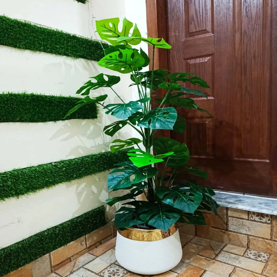 Vibrant pixelated Zelda rupee plant pots