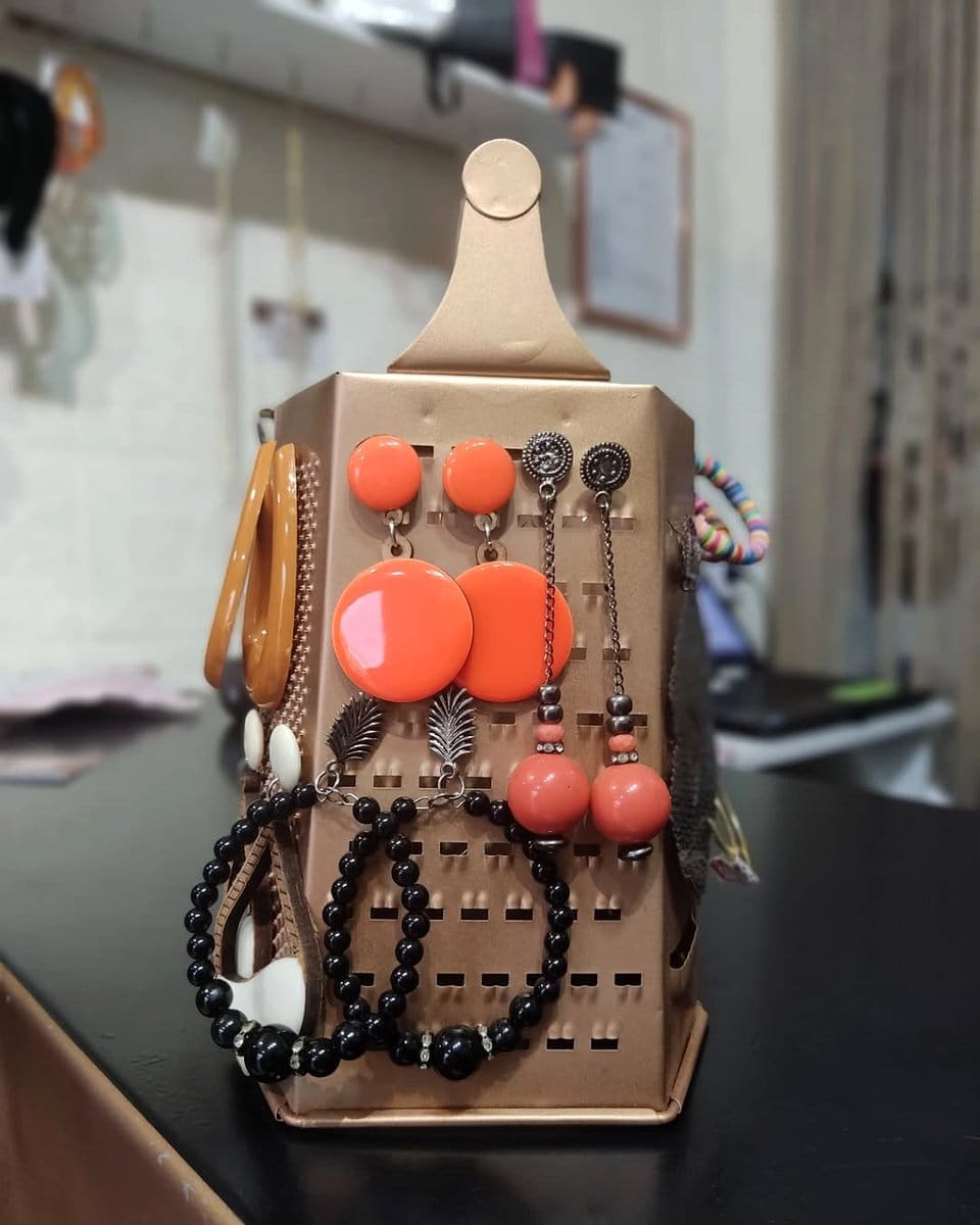 cheese grater with earrings