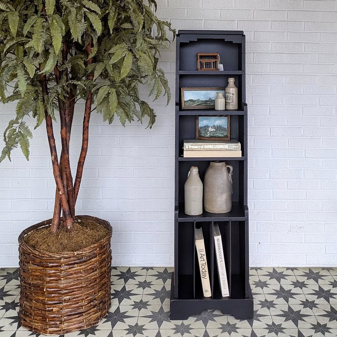 adjustable shelves with plant slots
