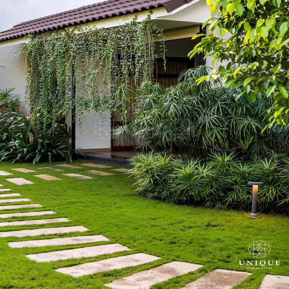 Outdoor garden party with crane decor