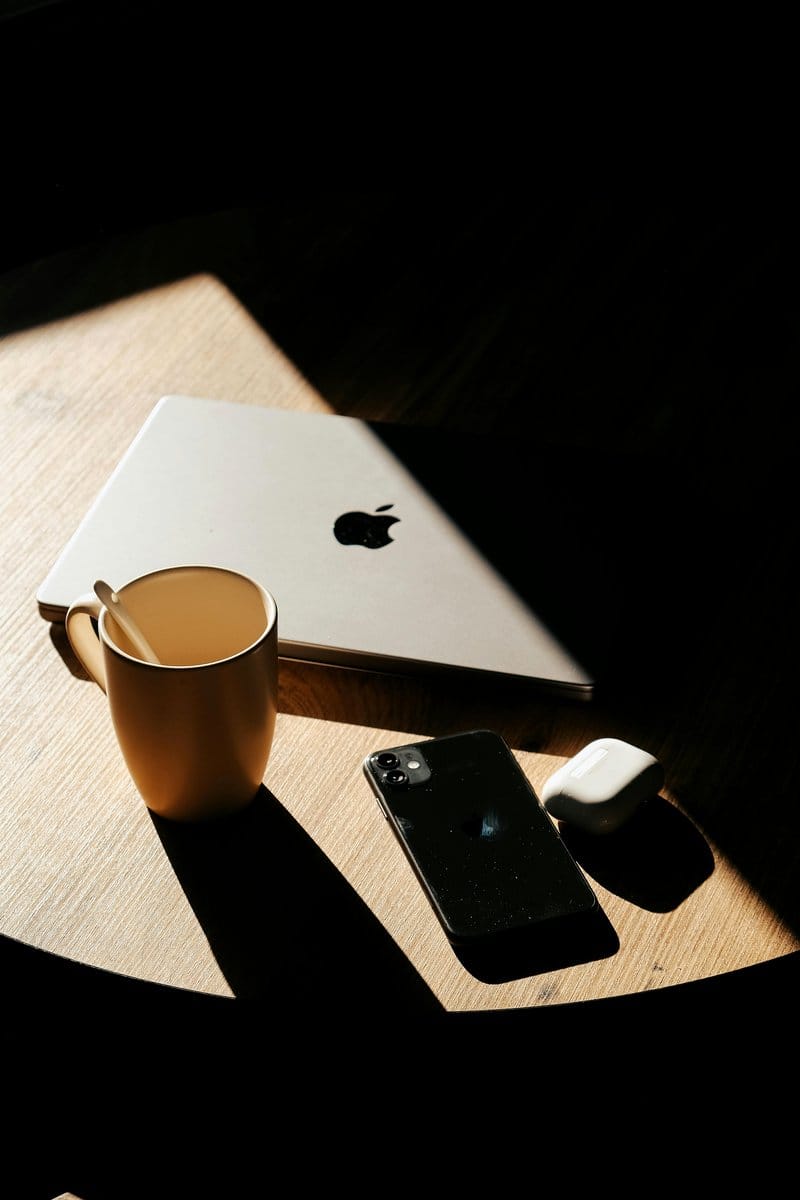 smart coffee table with charging station