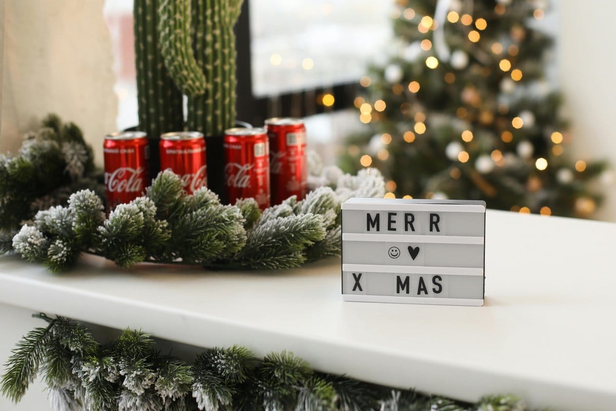 seasonal-themed succulent wreath with changing accents