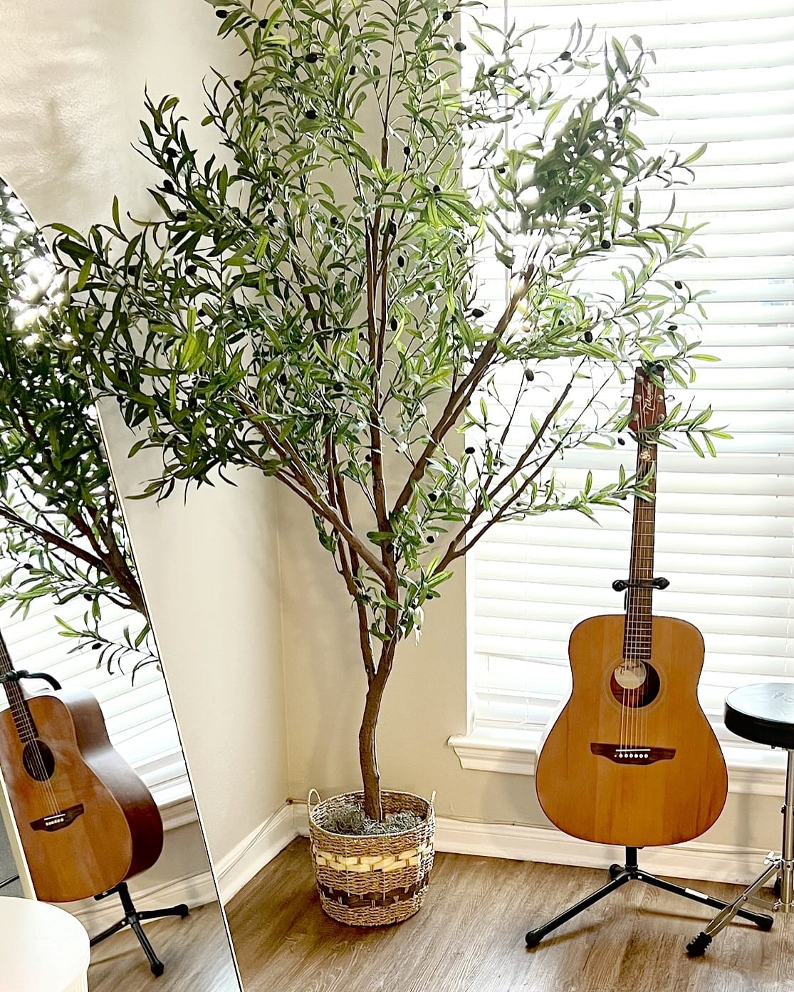 gardener lining guitar with plastic