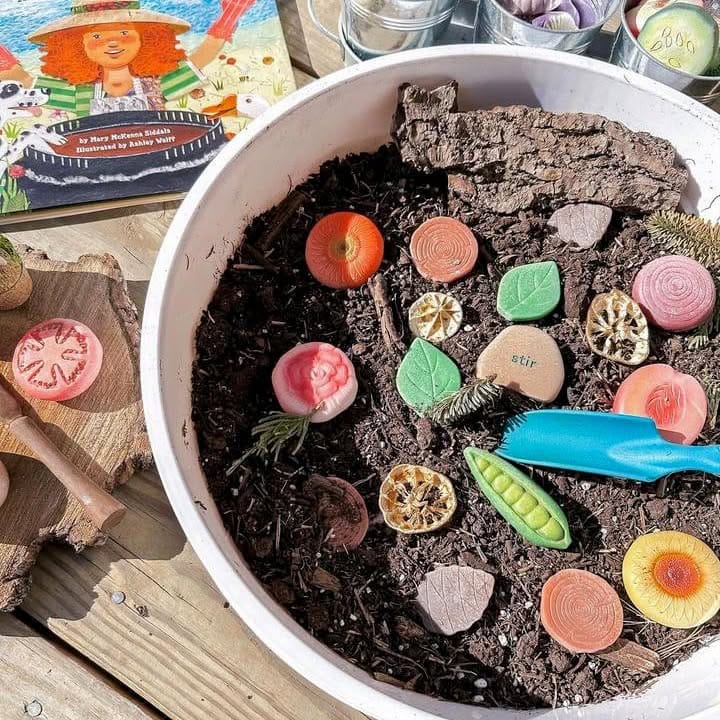 compost bin on rotating stand