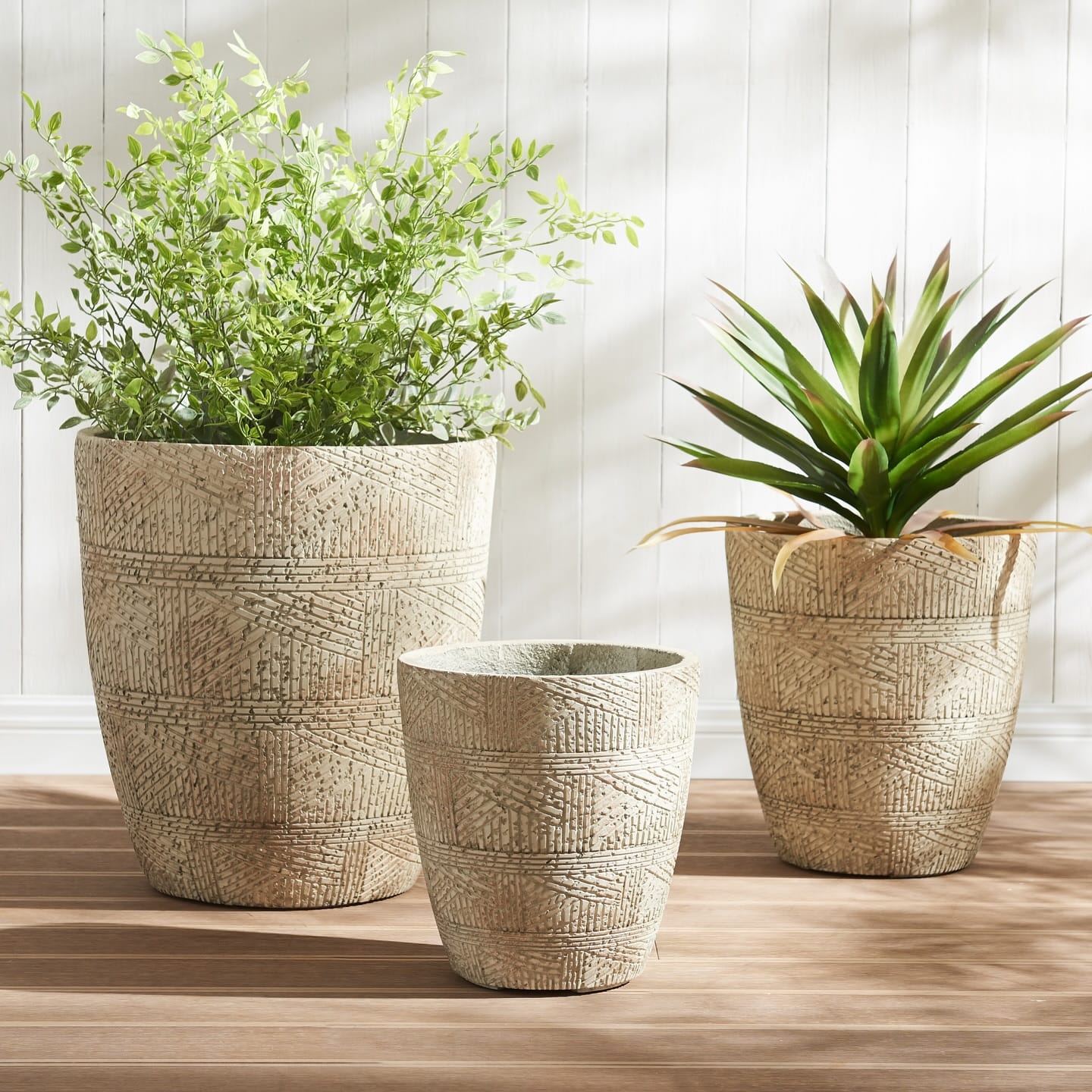 hanging concrete planter with rope