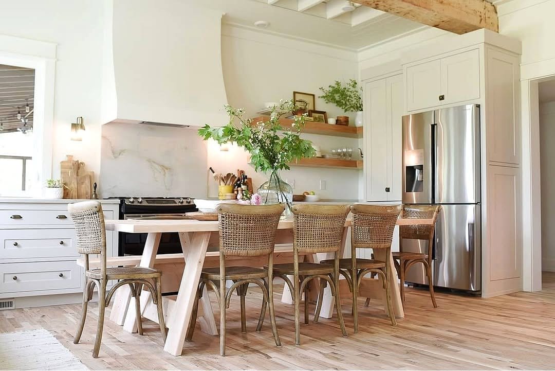 heirloom pot on vanity table