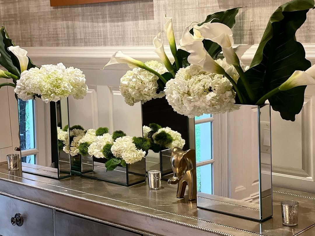 mirrored plant arrangement