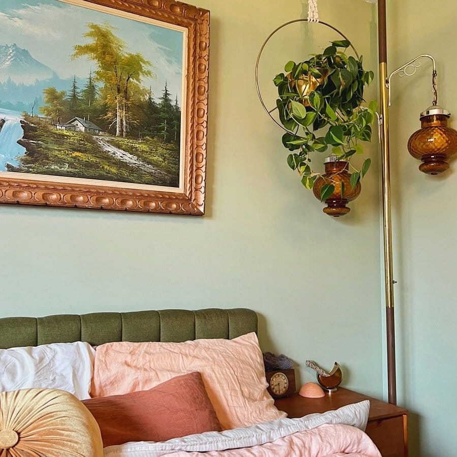 macrame hanger in bedroom