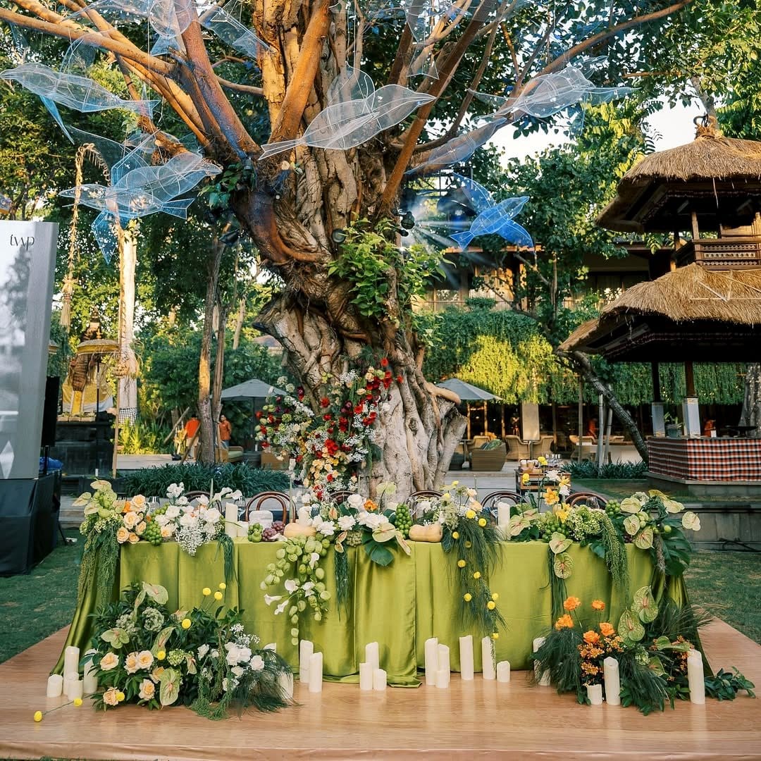 illuminated leaf vein centerpiece