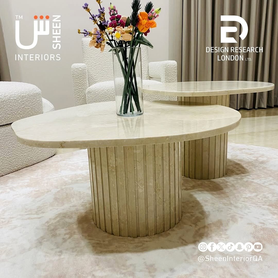 Coffee table with assorted plants