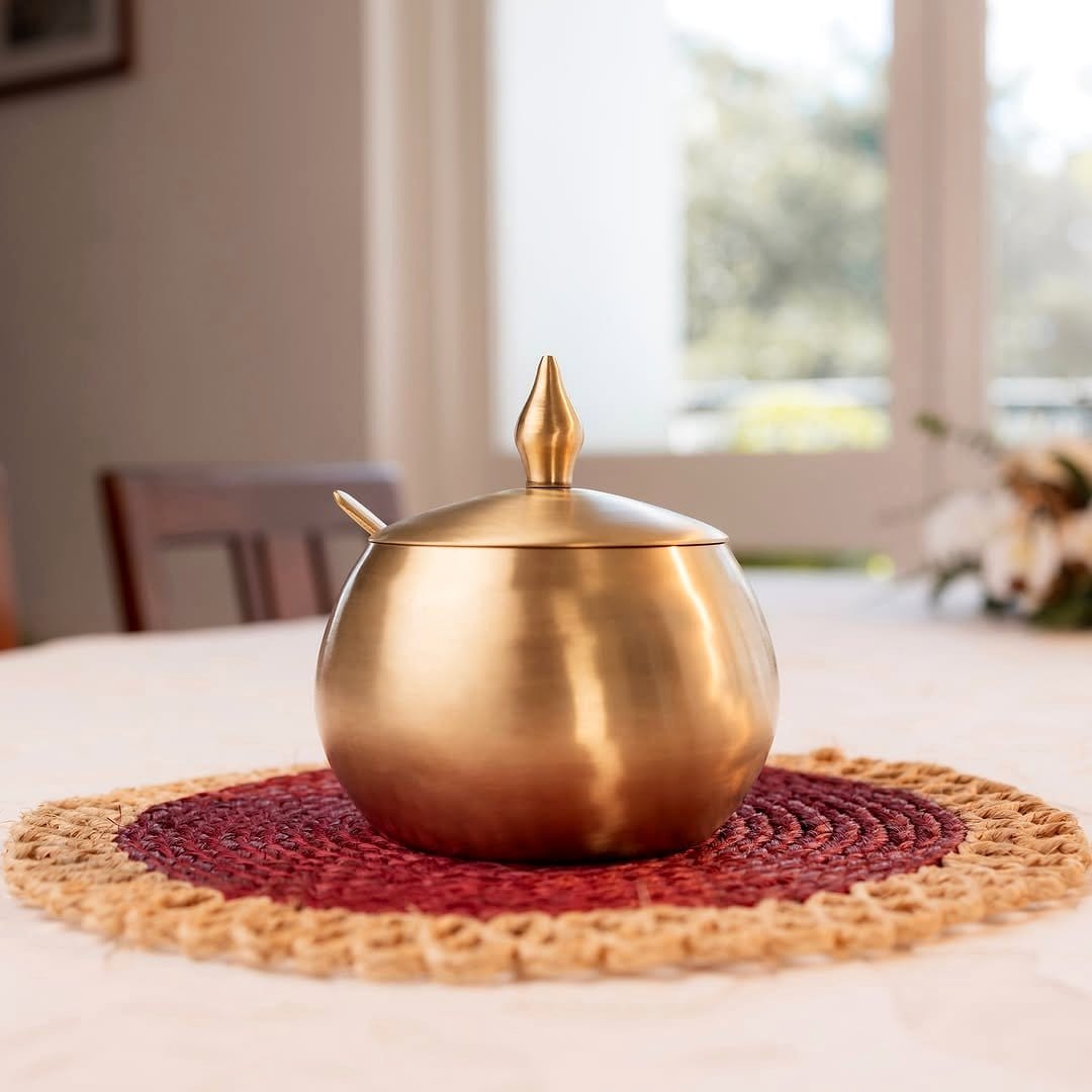 heirloom pot on kitchen countertop