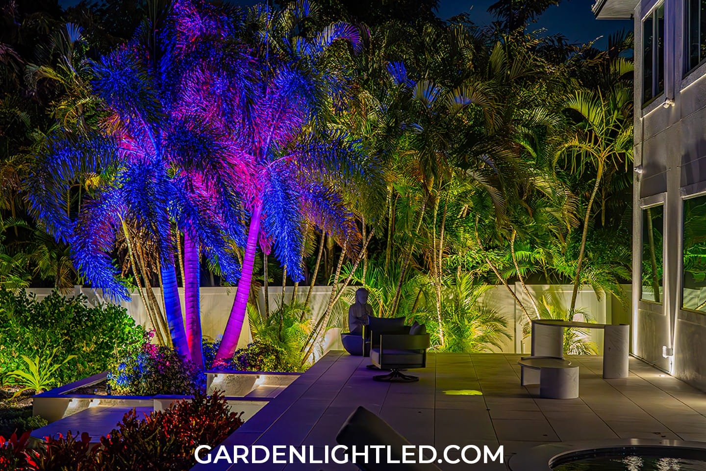 Smart light bulb in planter