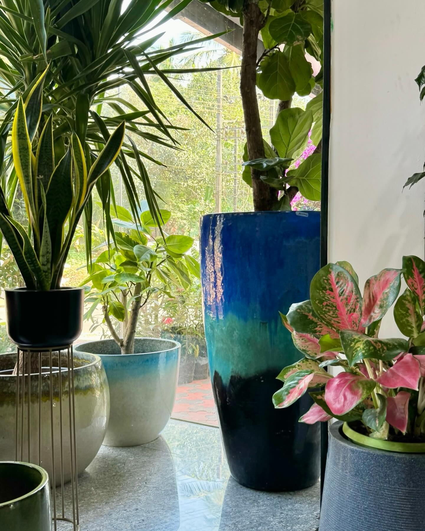 Elegant ceramic textured vase with lilies