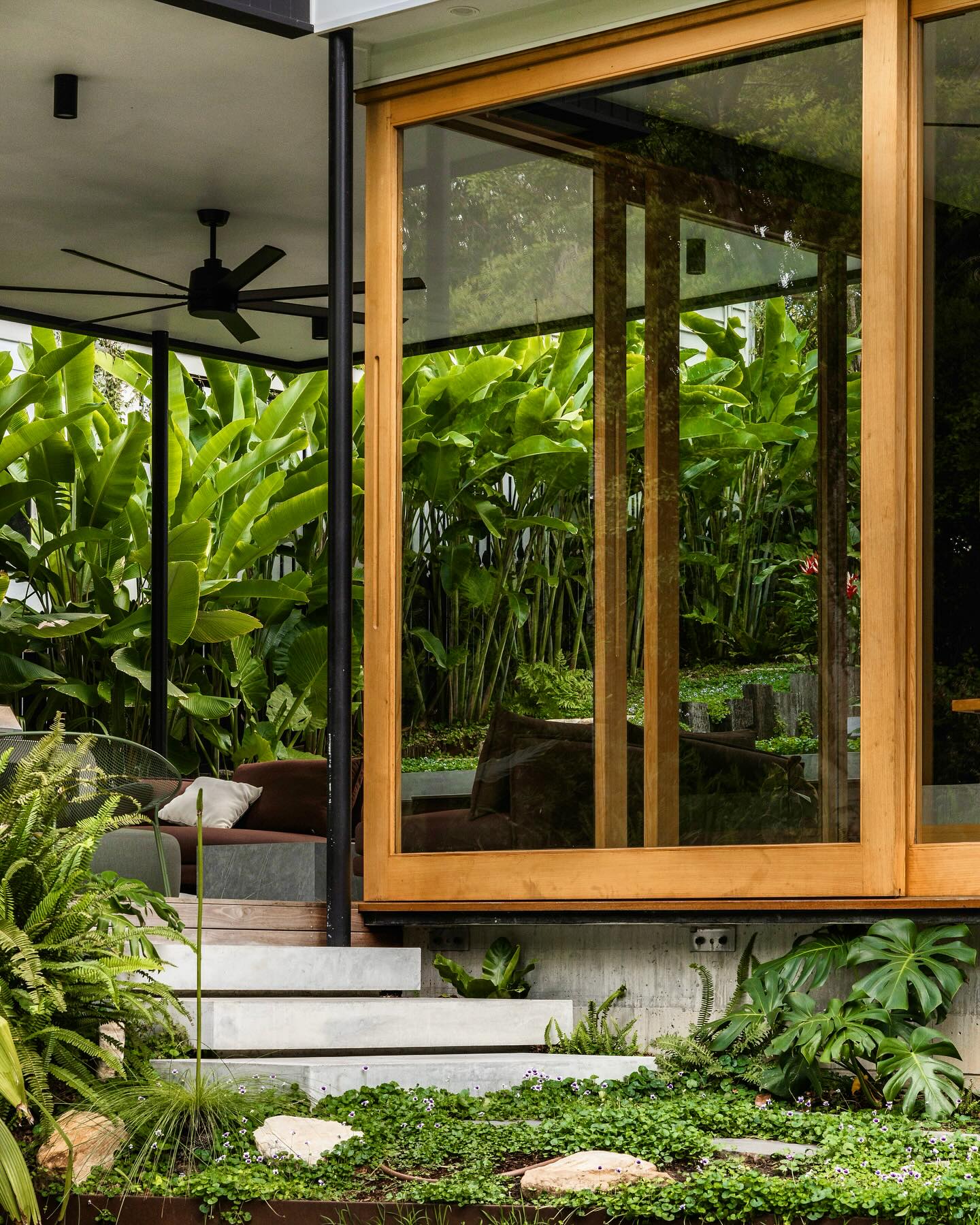 symmetrical plant arrangement