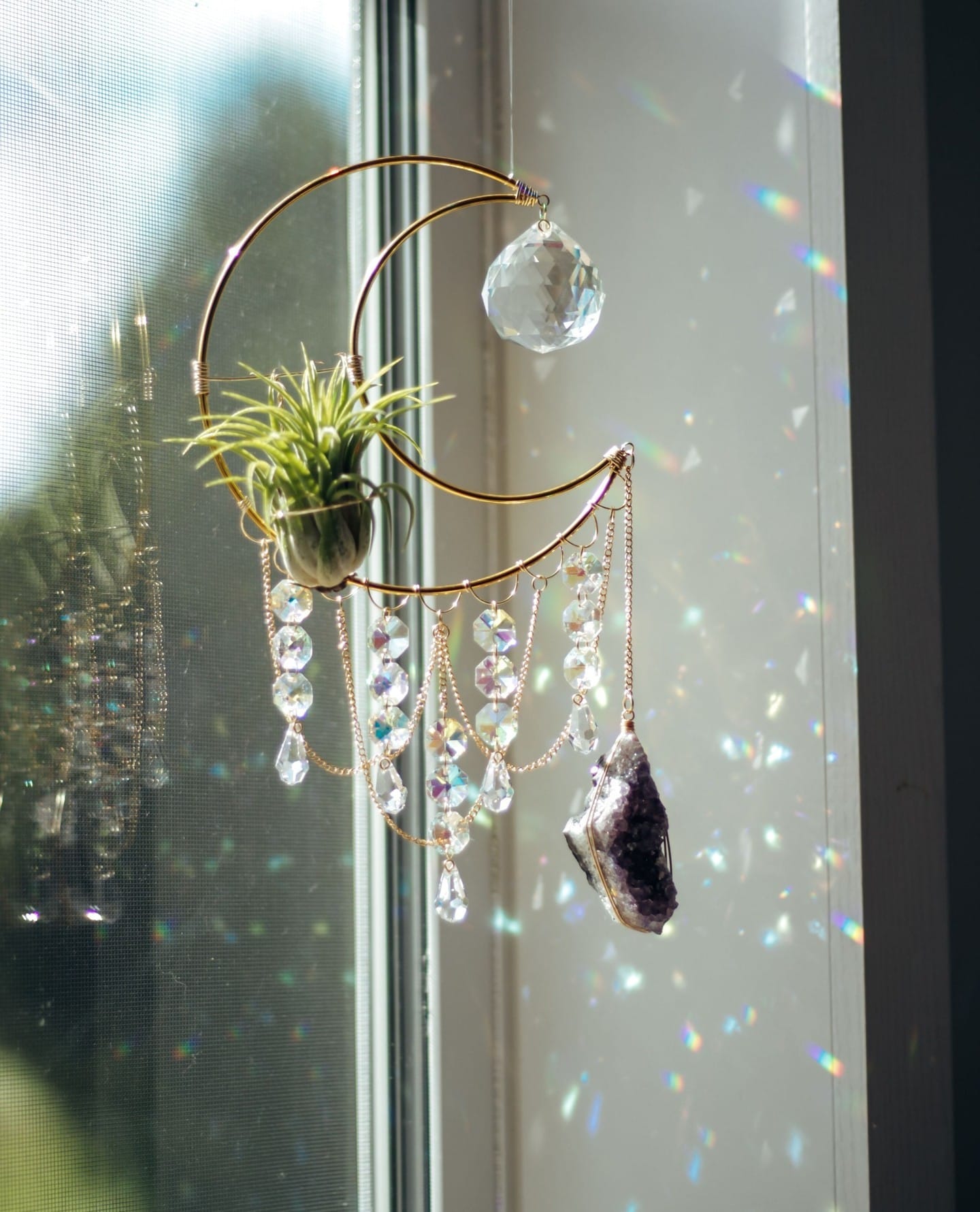 photographer capturing prism light effects