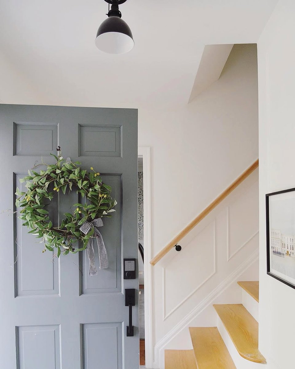 seasonal decor with Fiddle Leaf Fig